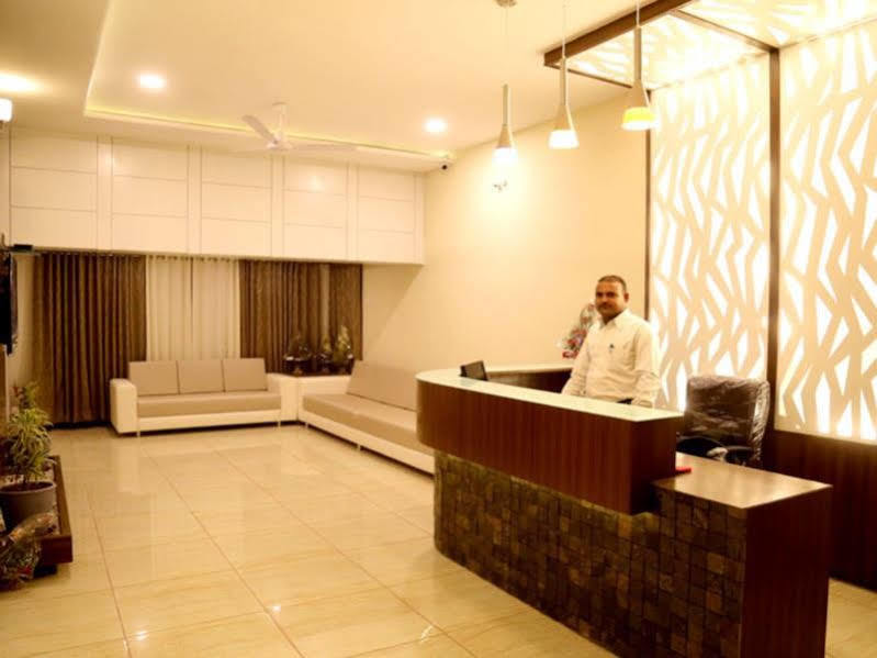 Hotel Collection O Royal Icon Udaipur Exterior foto